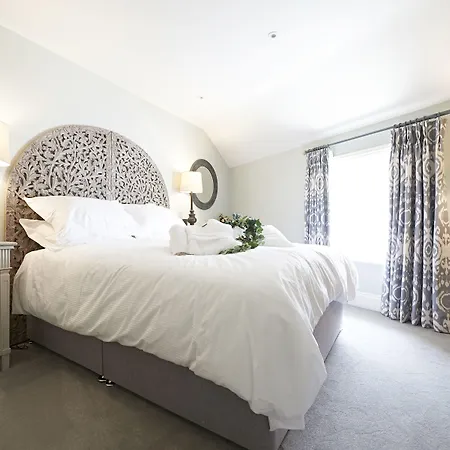 Valentino S Restaurant With Bed & Breakfast