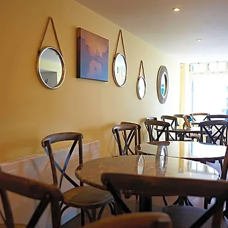 Valentino S Restaurant With 4*